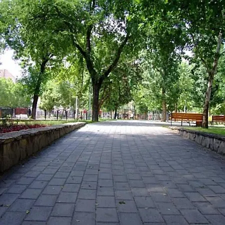 30m2 A/c Apartment, 3 Min From Ny Cafe * Budapeşte