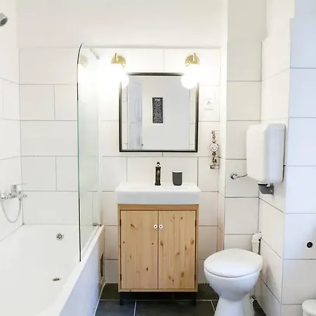 Apartment 30m2 A/c Apartment, 3 Min From Ny Cafe Budapest